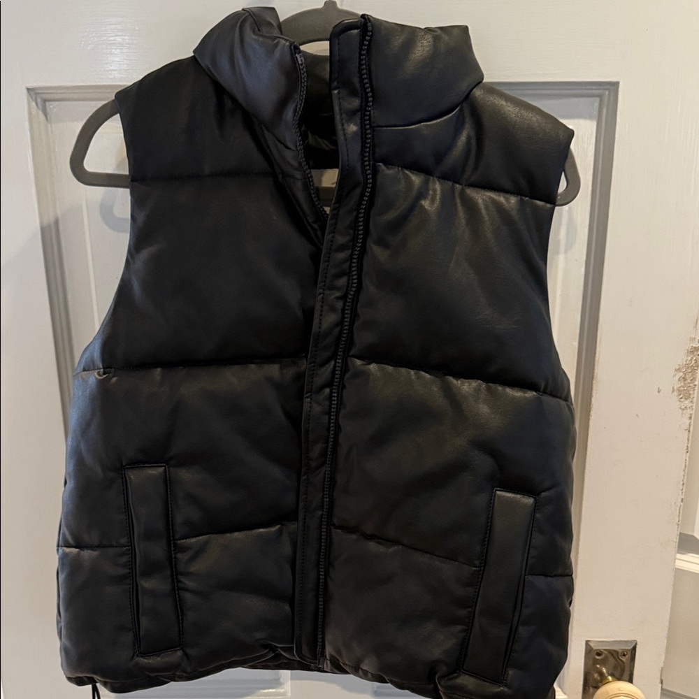 Hollister Black Quilted Vest